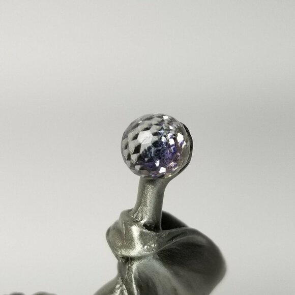 Vintage 80s Hudson Pewter Wizard Holding Crystal Ball 2.25" Tall Merlin Gandalf - Picture 5 of 9